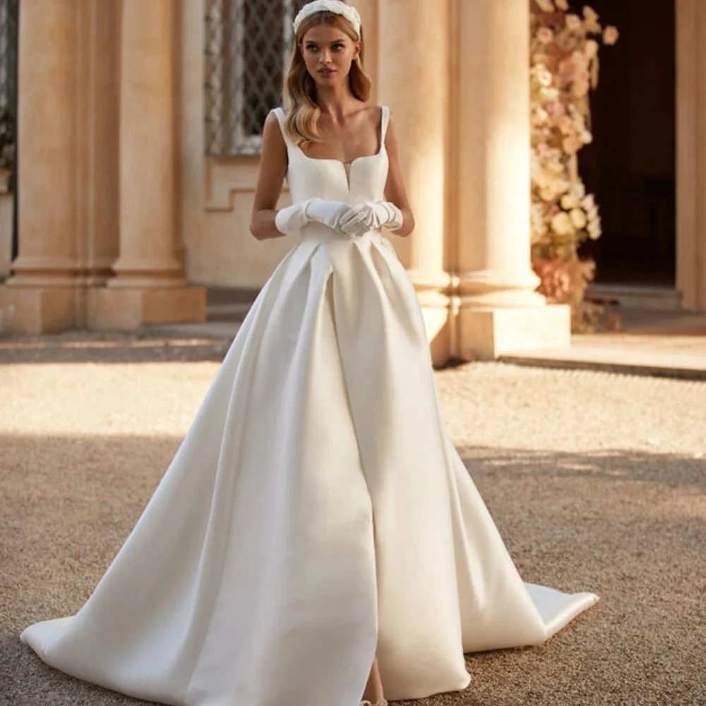 

Chic Square Collar Sleeveless A-Line Wedding Dress Classic Satin Floor Length with Buttons Sweep Train Bridal Open Back Gowns