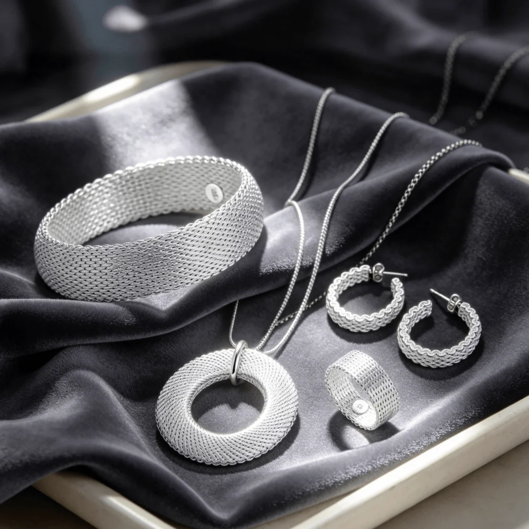 Street Fashion Rings - ชุดเครื่องประดับเงินแท้ 925 สไตล์เรโทร ประกอบด้วยสร้อยคอจี้แบบตาข่าย ต่างหู กำไลข้อมือ