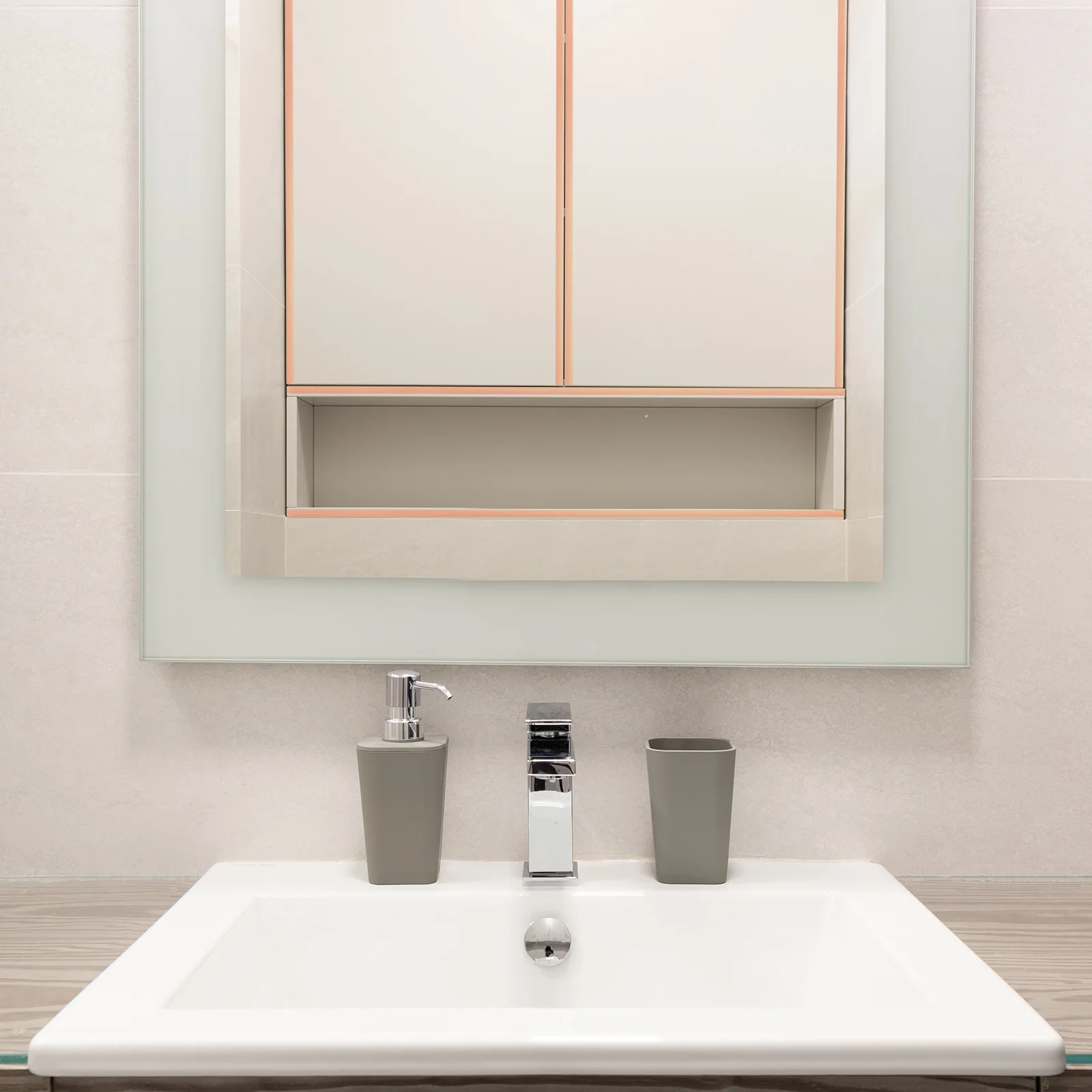 

Tile Seam Sticker Waterproof Self Adhesive for Wall Floor Baseboard Decoration Easy to Apply No Curling Tile Seam Sticker