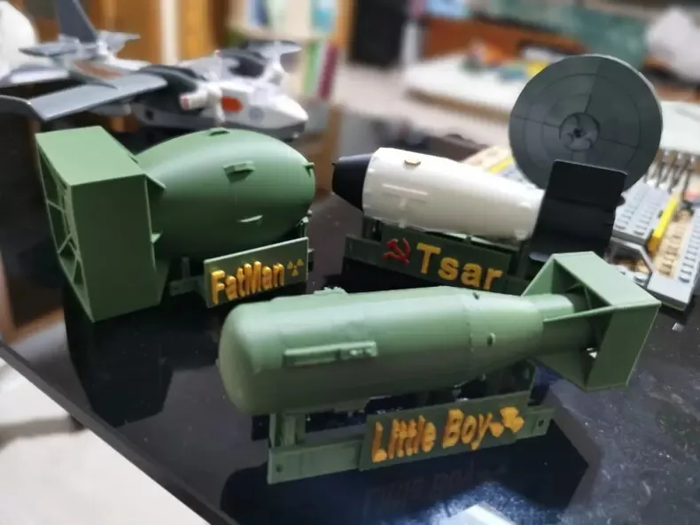 DIY Model Hydrogen/Fat Man/Little Boy PLA Material Simulation Bombs Ornaments Props for Collection Souvenir
