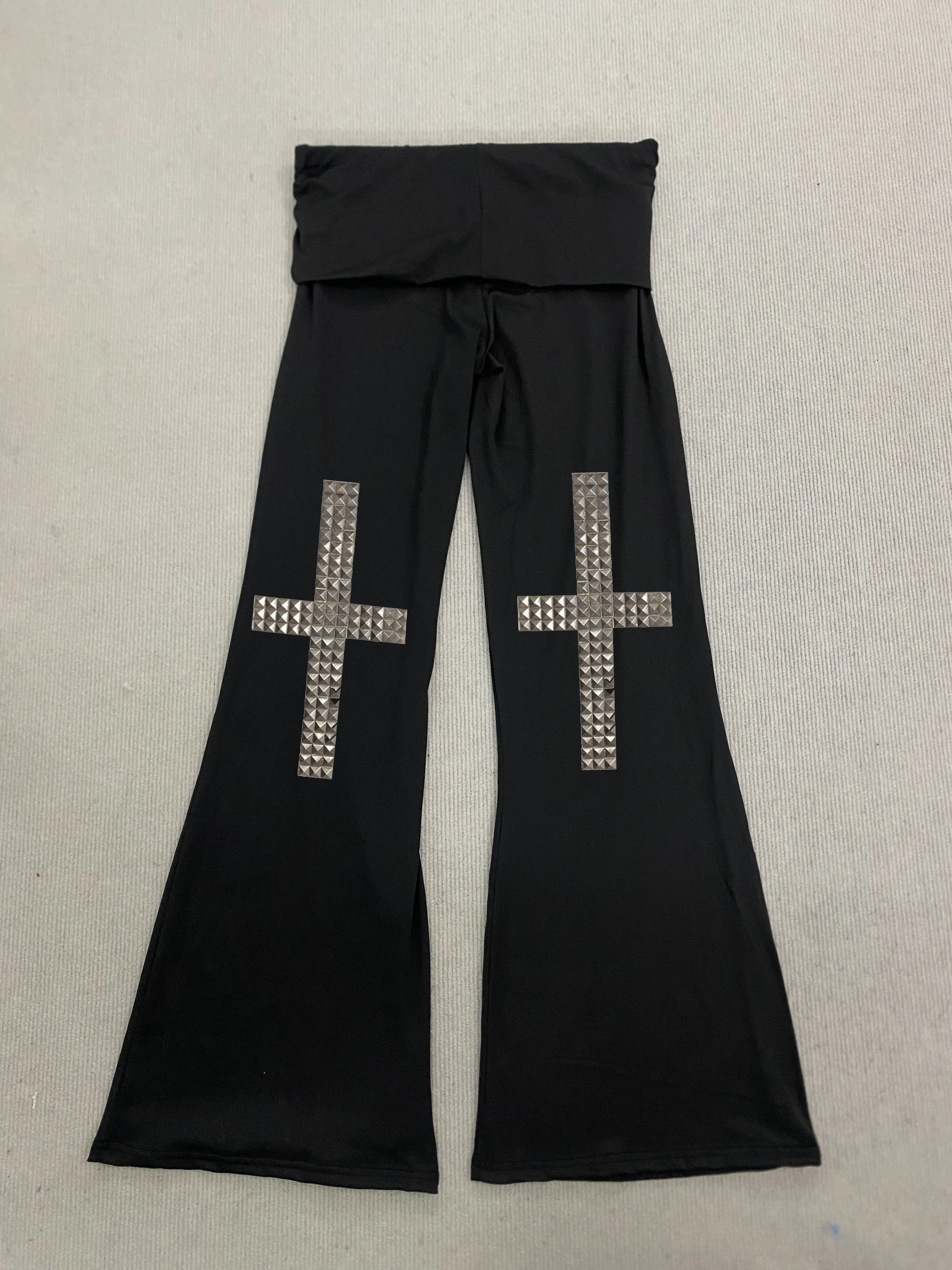 Pantaloni casual neri da donna, vestibilità slim sexy primaverile e autunnale, stile versatile da strada con diamanti caldi incrociati