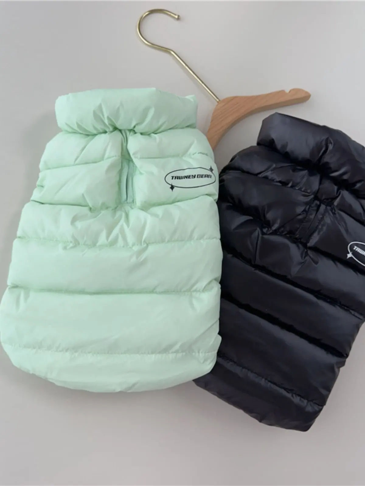 Warm Windproof Cotton Dog Coat Monochromatic Designer Winter Clothes for Large Dogs Puppy Accessories
