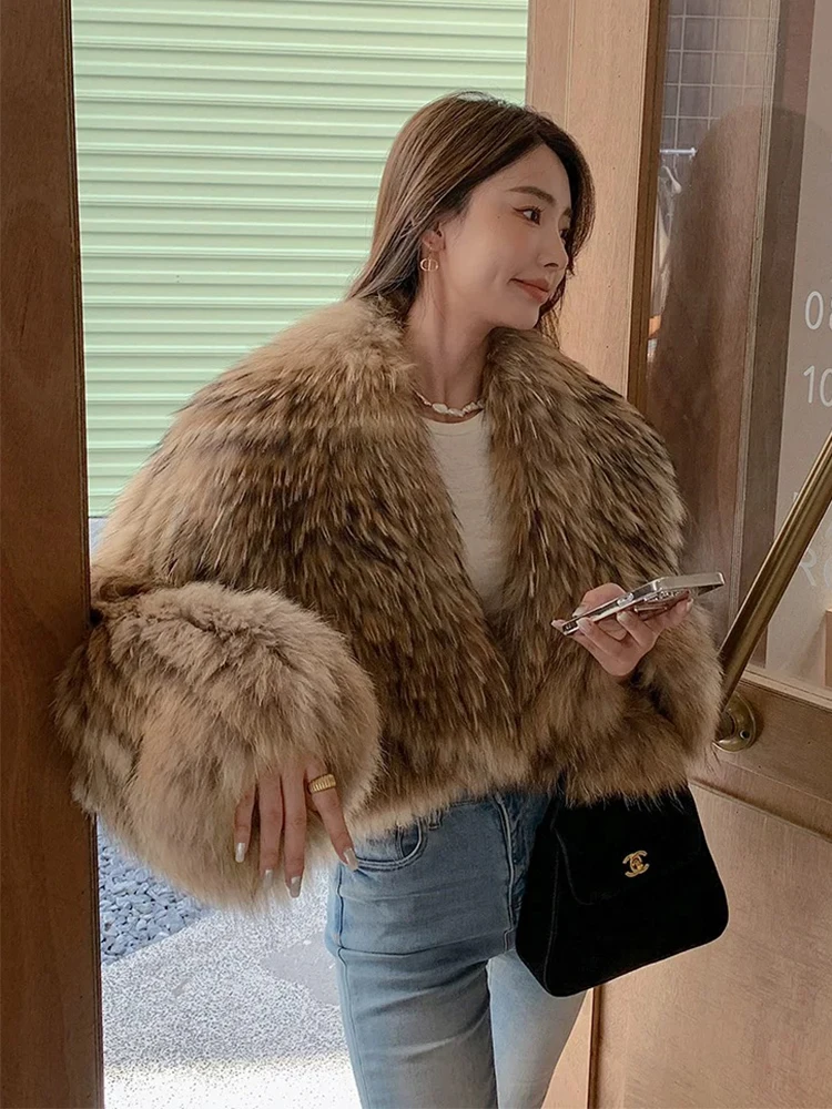 Women Winter Natural Fur Strip Sewed Together Real Raccoon Fur Short Jacket Long Sleeve Fur Coat