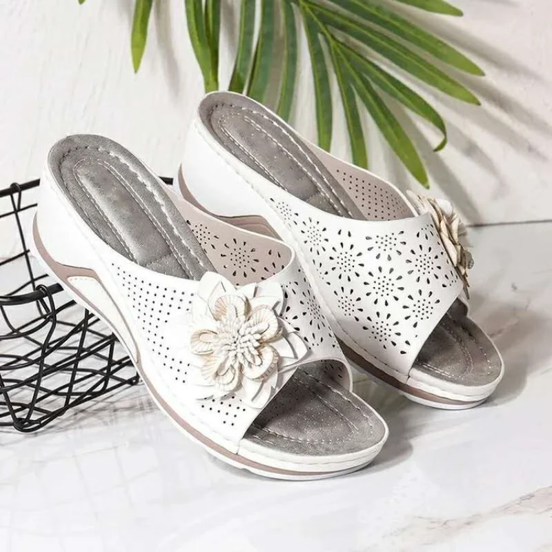 2022 Dance Shoes Summer Gladiator Women Flat Sandals Open Toe Casual Beach Ladies Shoes Fashion Bohemian Flowers Shoes for Women