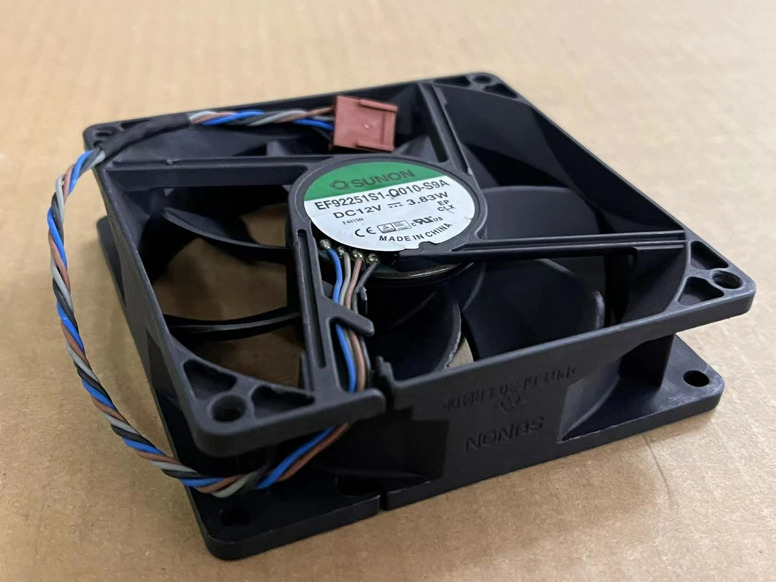 FOR SUNON EF92251S1-Q010-S9A 9225 12V 3.83W 4-wire chassis cooling fan