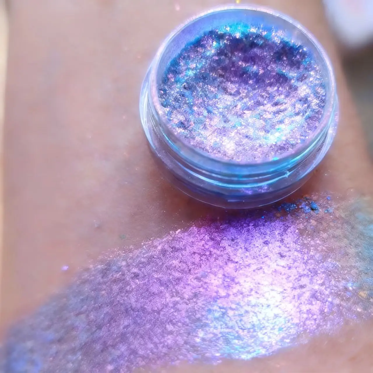 Brightening glitter, high-gloss body glitter, eye glitter, suitable for women, holiday supplies