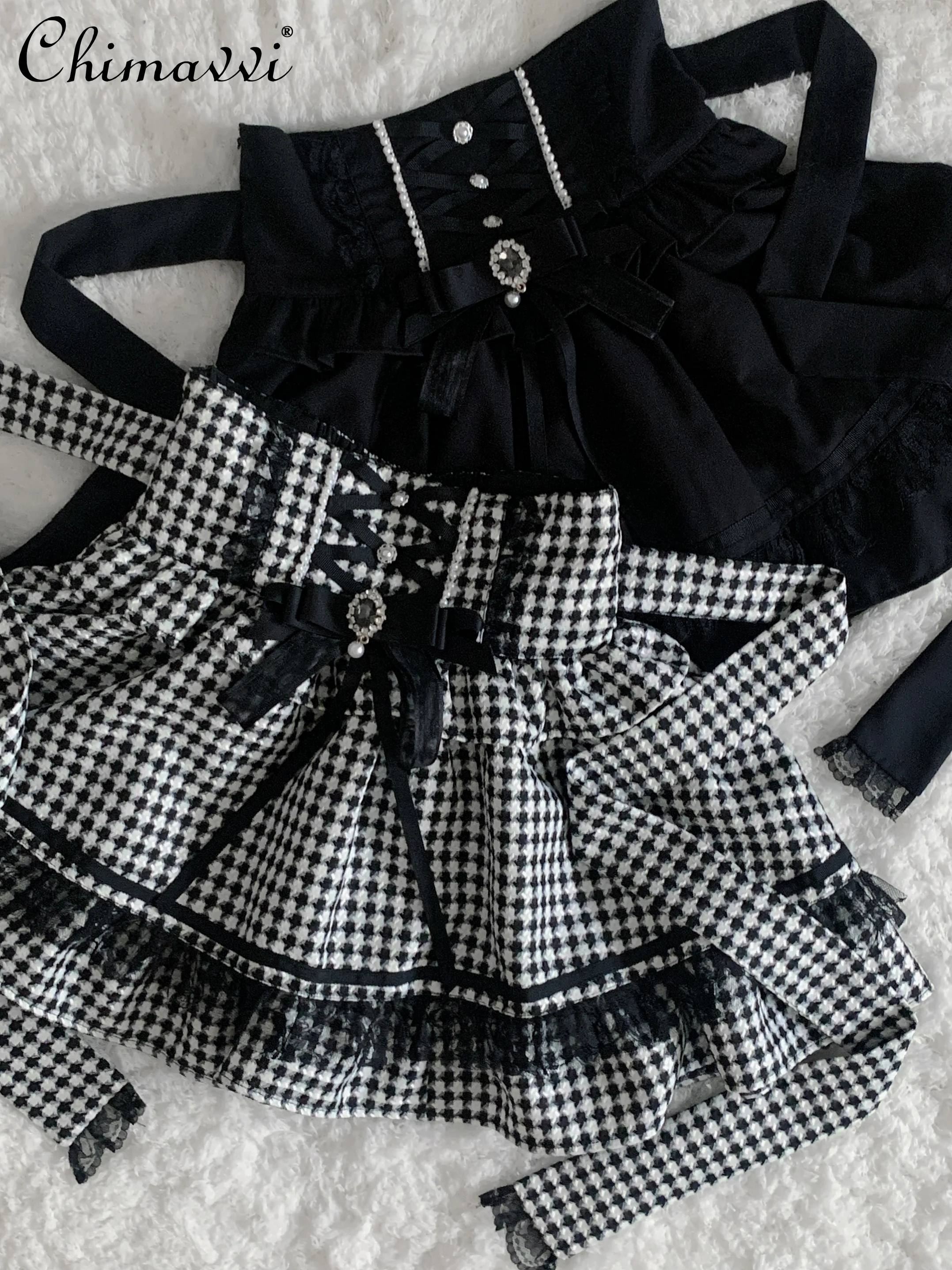 New Japanese Style Lolita High Waist Mini Skirt for Women Autumn and Winter Sweet Rhienstone Bow Black Houndstooth Short Skirts