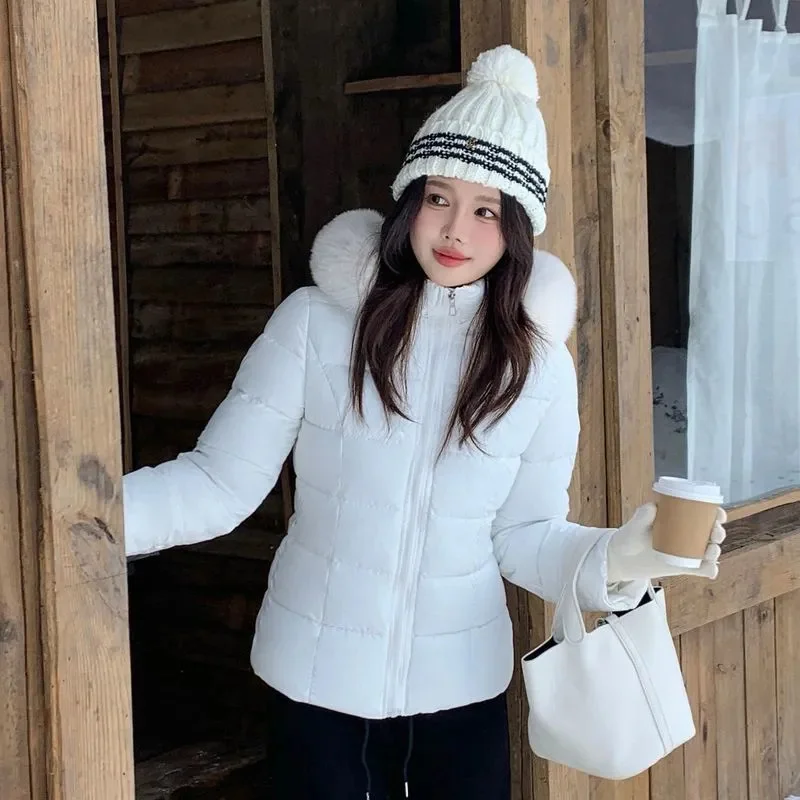 2025 Winter Cotton Jacket Women's Short Korean Edition Slimming Waist Reducing Cotton Jacket Warm Hooded Wool Collar Cotton Coat