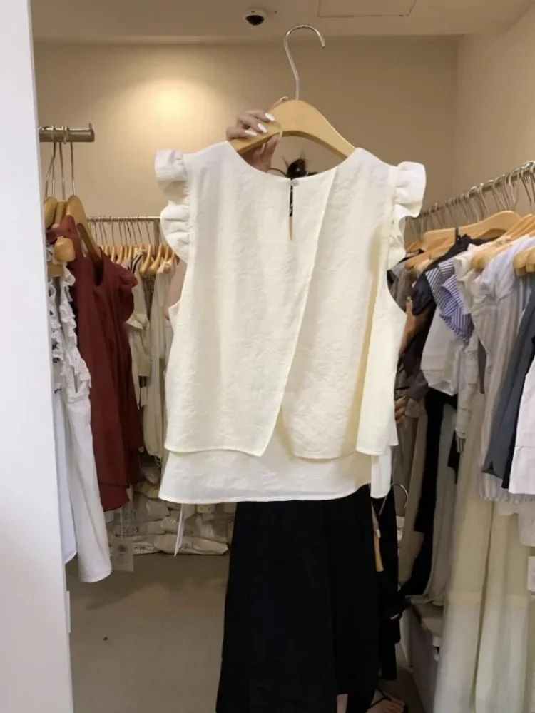 

Vintage Blouse 2025 Women Clorhing Flying Sleeveless Loose Shirts Chic Summer Shirts O-neck Folds Blouses Tops Camisas De Mujer