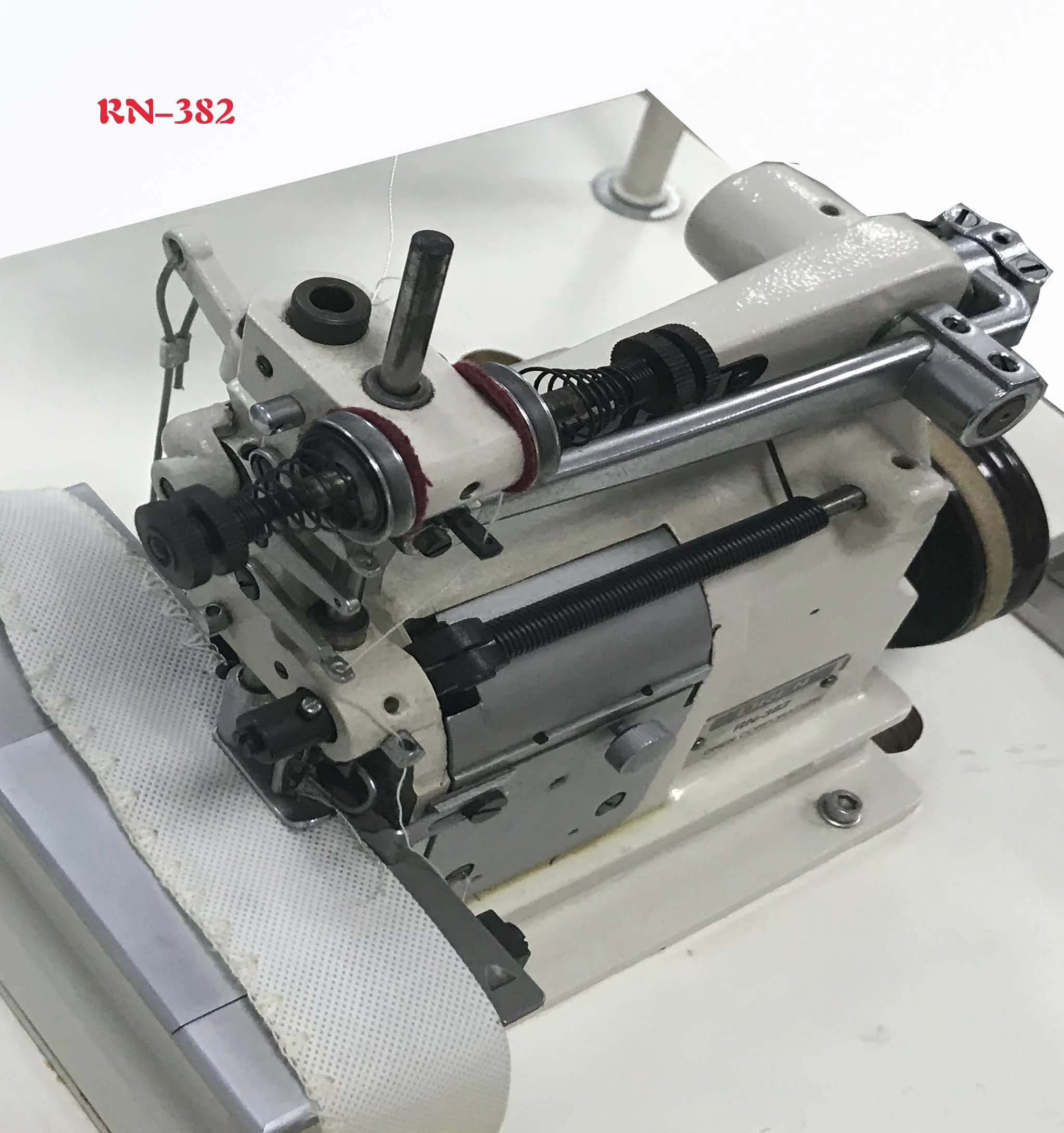Shell-shape Stitch Edge Decoration Lace Machine  RN-382  Industrial Sewing Machine