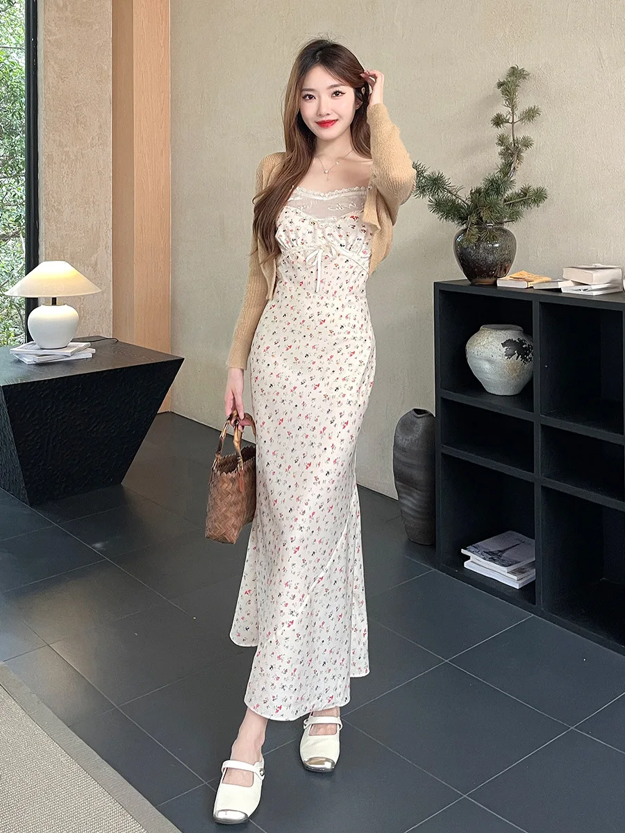 

Warm and Soft Charming Lace Bow Tailored Floral Dress