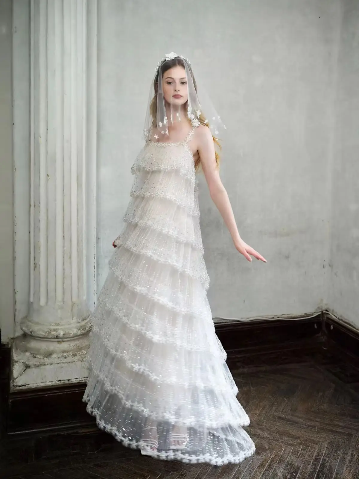 Spaghetti Swing A Line Wedding Dress ,Gorgeous Ruffles Layers Skirts Lovely Bridal Gowns ,Vestido De Noivas    DW1062