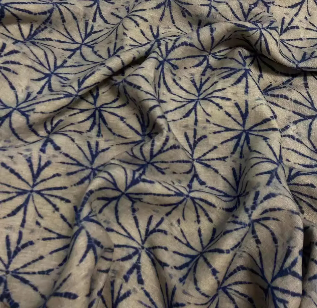 

1yard natural ramie fabric Blue dye floral print tissu Skirt dress shirt bag cheongsam fabric for clothing