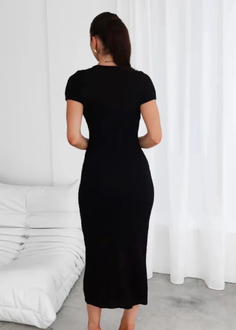 Robe élégante et à la mode pour femmes, manches courtes, couvrant les hanches, style européen et américain populaire, peut être portée en toutes saisons