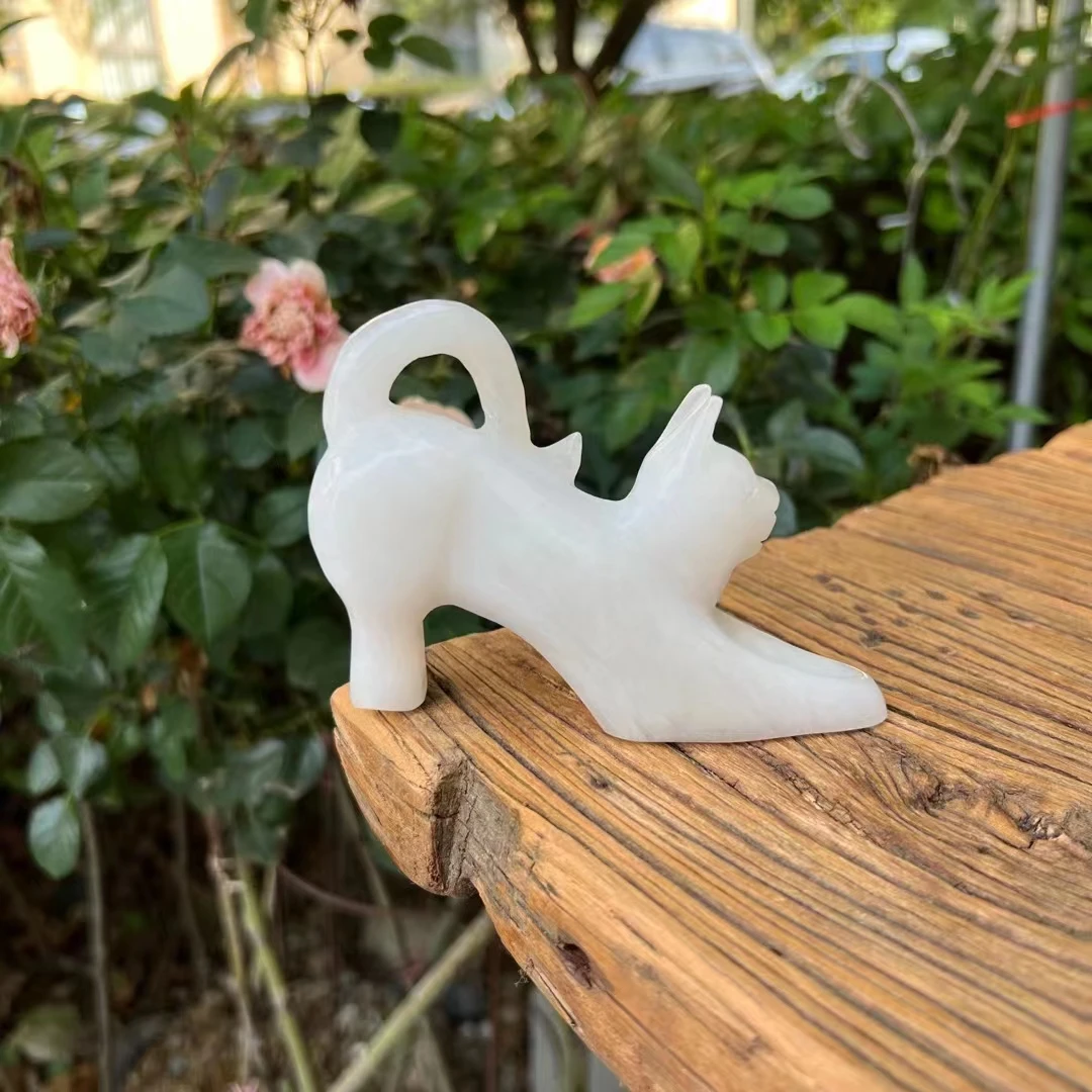 Customized Natural Crystal Little Cat Figurine Heels White Jade Carving Sculpture Ornaments Statue For Home Decor Kids Gifts