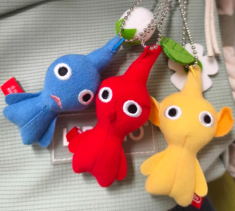 

2025 Pikmin Peripheral Figures Cartoon Room Decorations Games Peripheral Pendants Backpacks Keychains Anime Peripheral Toys