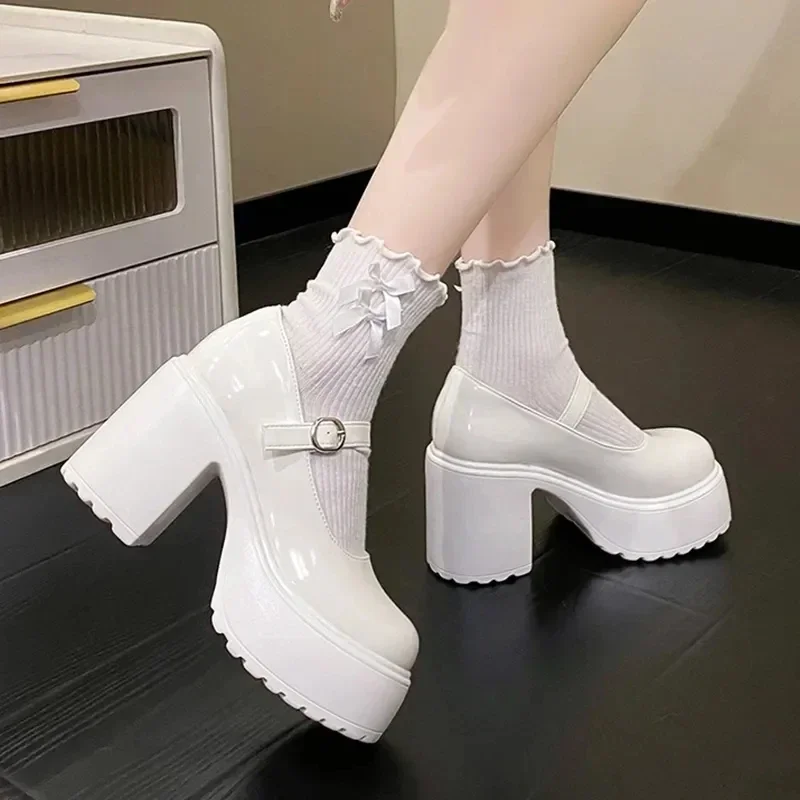 Chaussures noires à talons Super hauts pour femmes, escarpins gothiques à plateforme épaisse, grande taille, boucle à la cheville, chaussures de fête Lolita 42, 2025