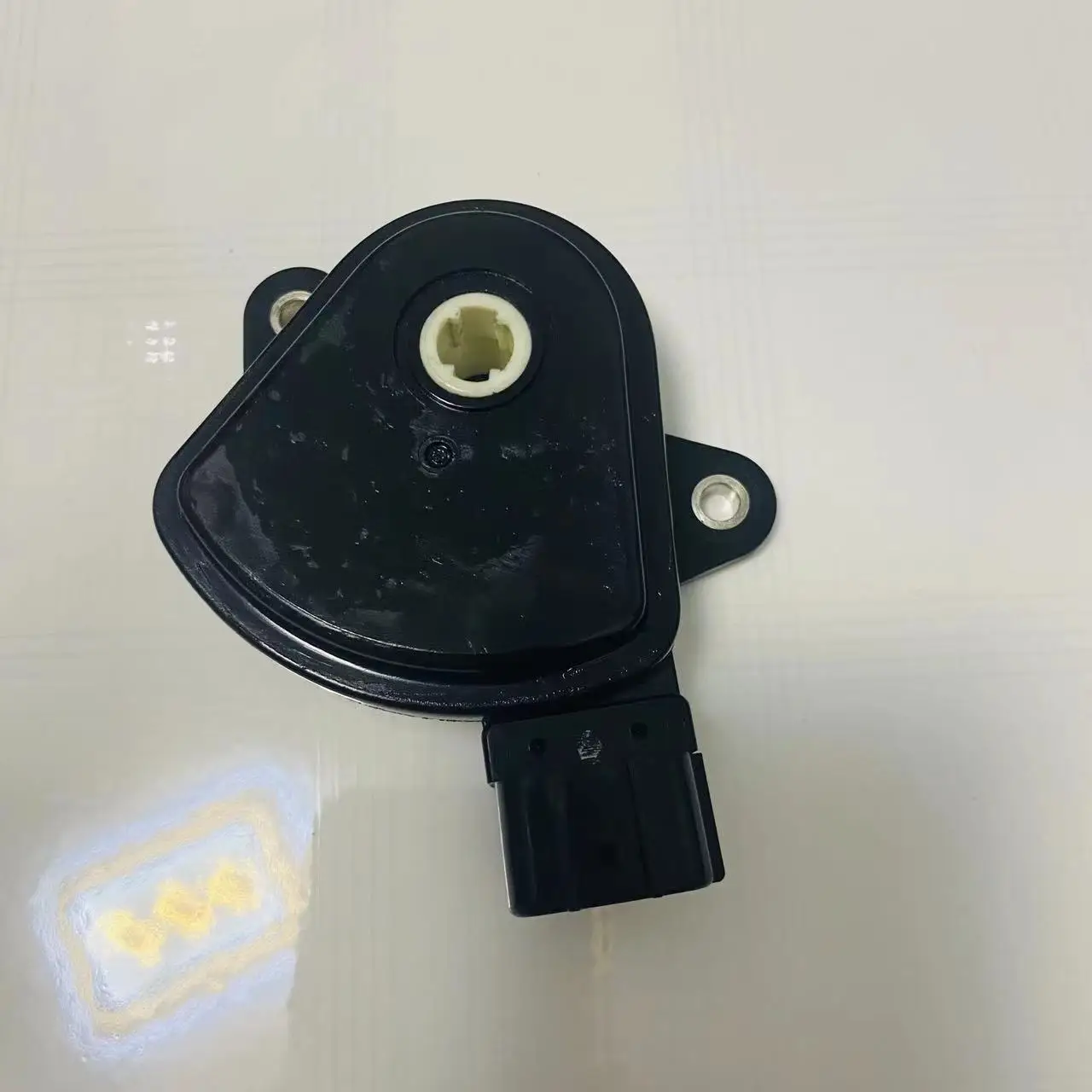 

Original Quality 6AT Gear Shift Switch for Geely Atlas Emgrand X7 sport GC9 Emgrand GT Emgrand X7 EC8 GX7 OEM: 3055001100