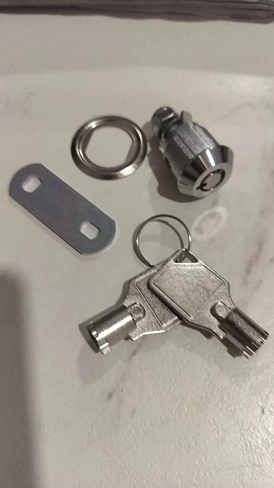 

Замок 17 мм такой же 1: