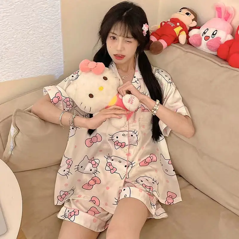 

Летний комплект пижам Kawaii Hello Kitty для женщин, 2 шт., с коротким рукавом, в стиле аниме Sanrio, модные свободные повседневные пижамы для девочек, домашняя одежда