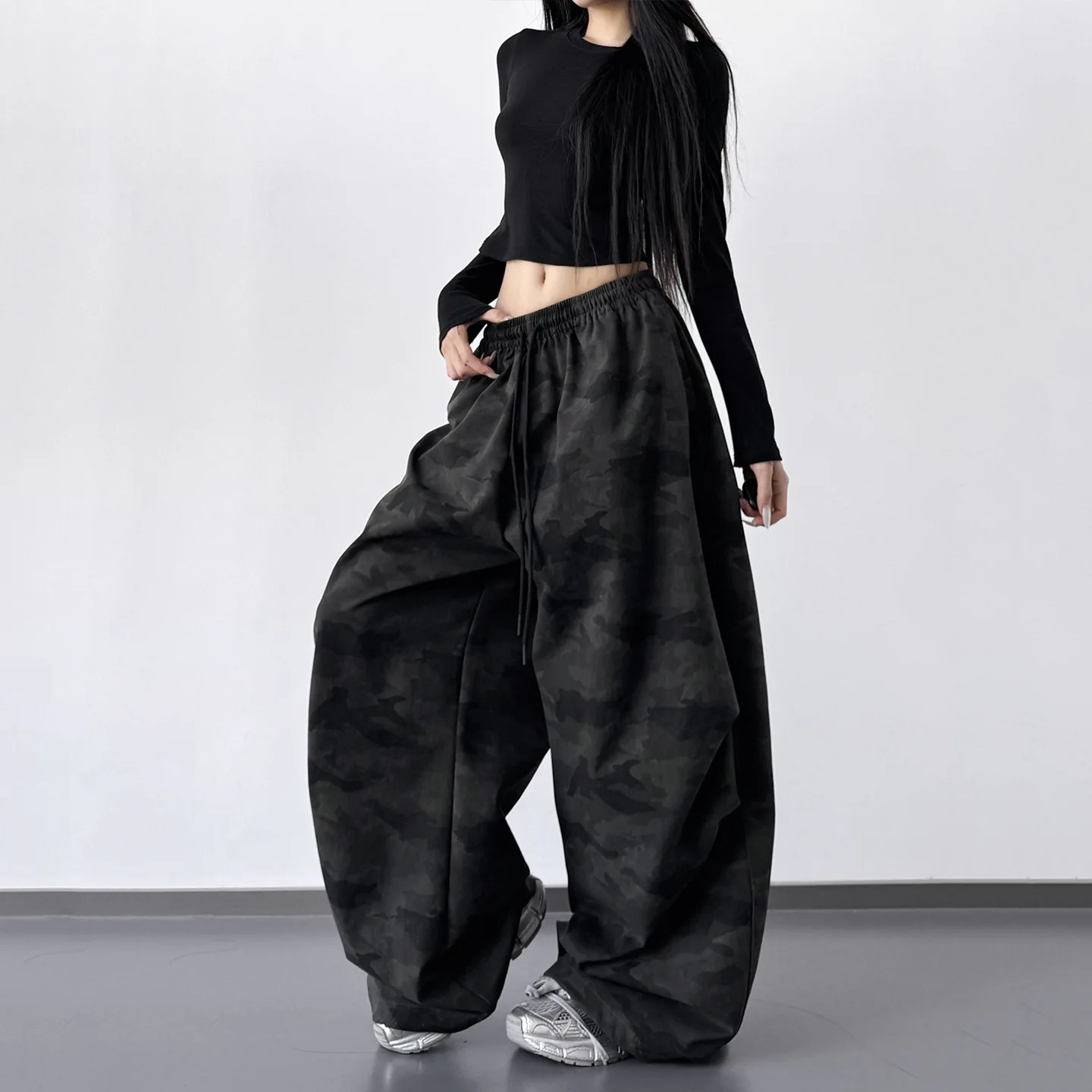 

Women's 2025 Autumn New High-waisted Camouflage Wide-leg Pants Wear Fashionable Casual Pants