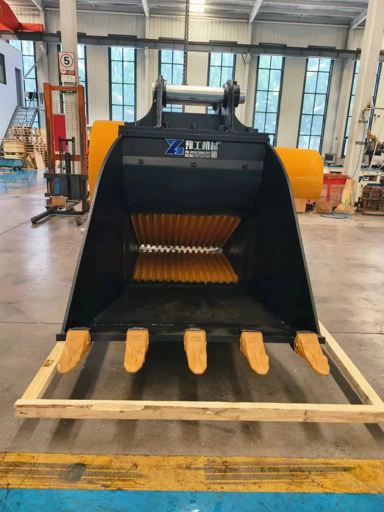 Mini Excavator Jaw Crusher Bucket Compact High-Performance Rock Crushing Attachment