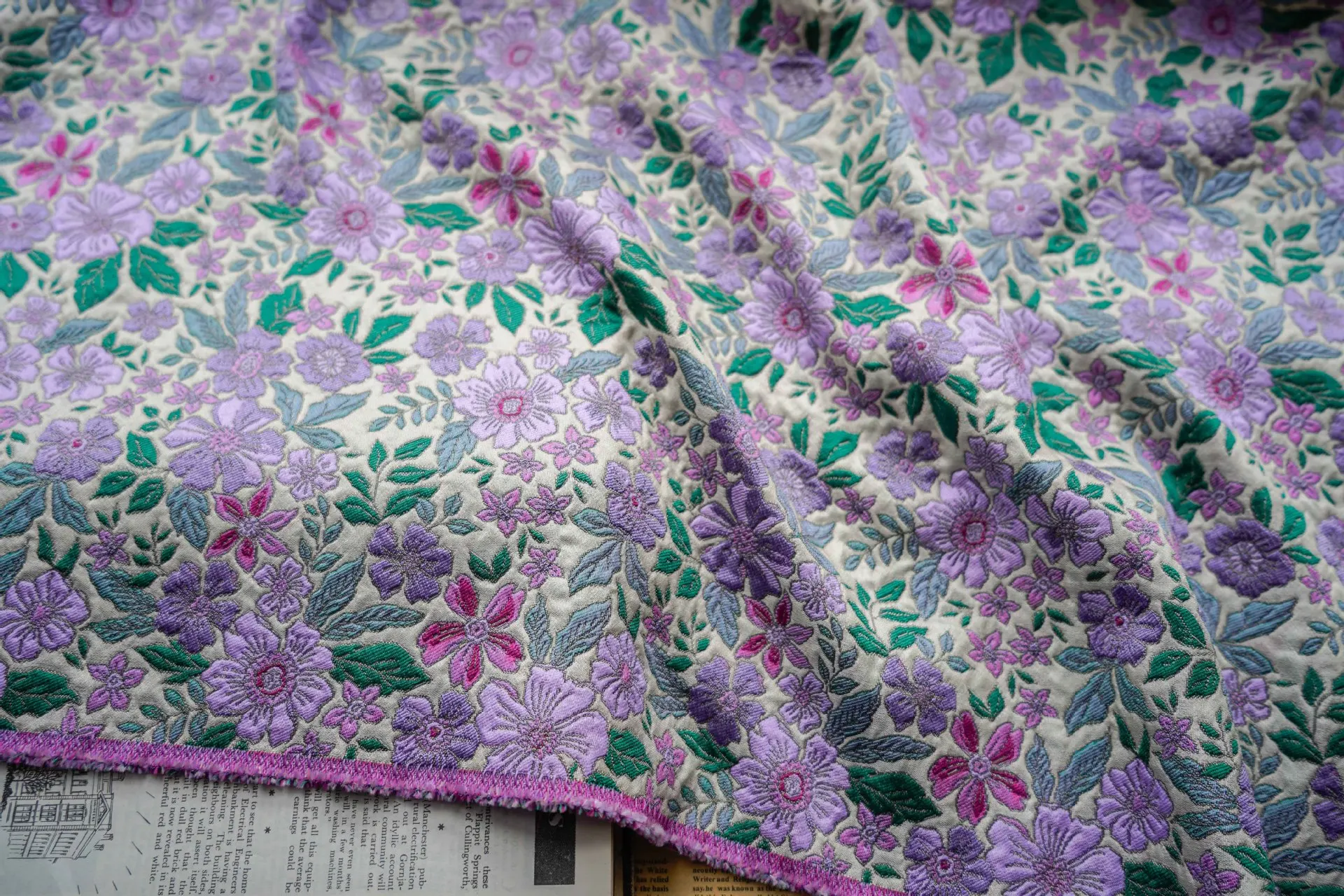 French Style Jacquard Fabric Women\'s Spring and Autumn Dress Shirt Sewing Fabric 50cmx145cm