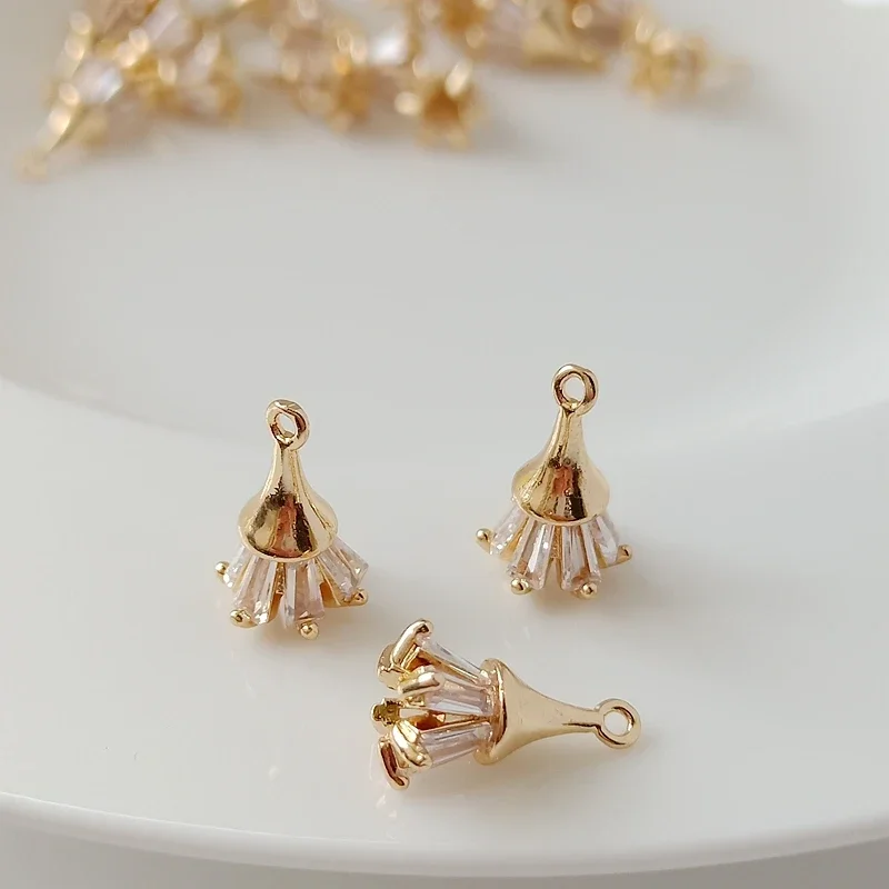 

14K Gold-plated and Inlaid Trapezoidal Zircon Trumpet Flower Pendant Bracelet Necklace, Handcrafted DIY Accessory Material