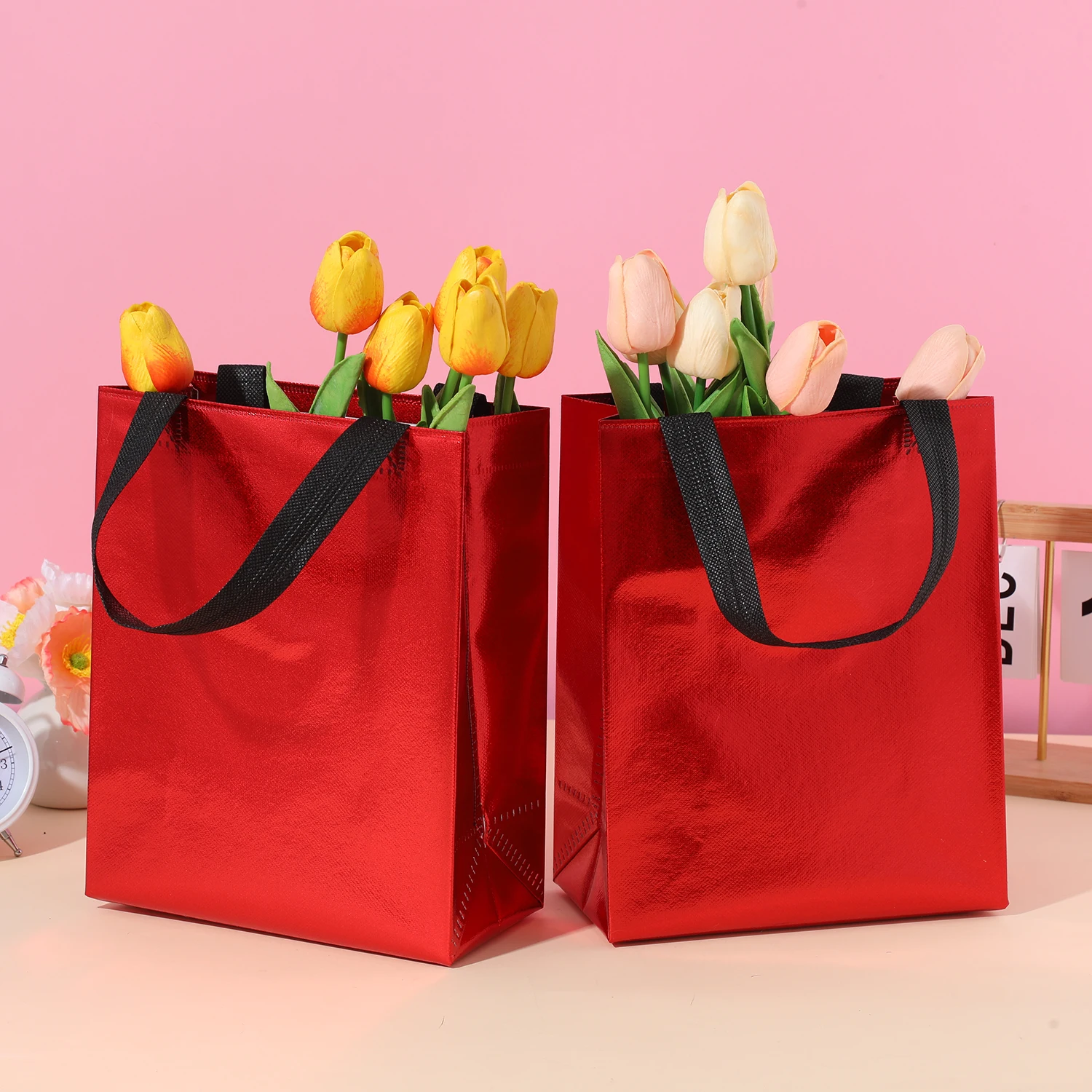 Mixed Color Gift Bag M, 12 reusable gift bags, made up of six bright colors and gloss suitable as a small gift bag, birthday bag