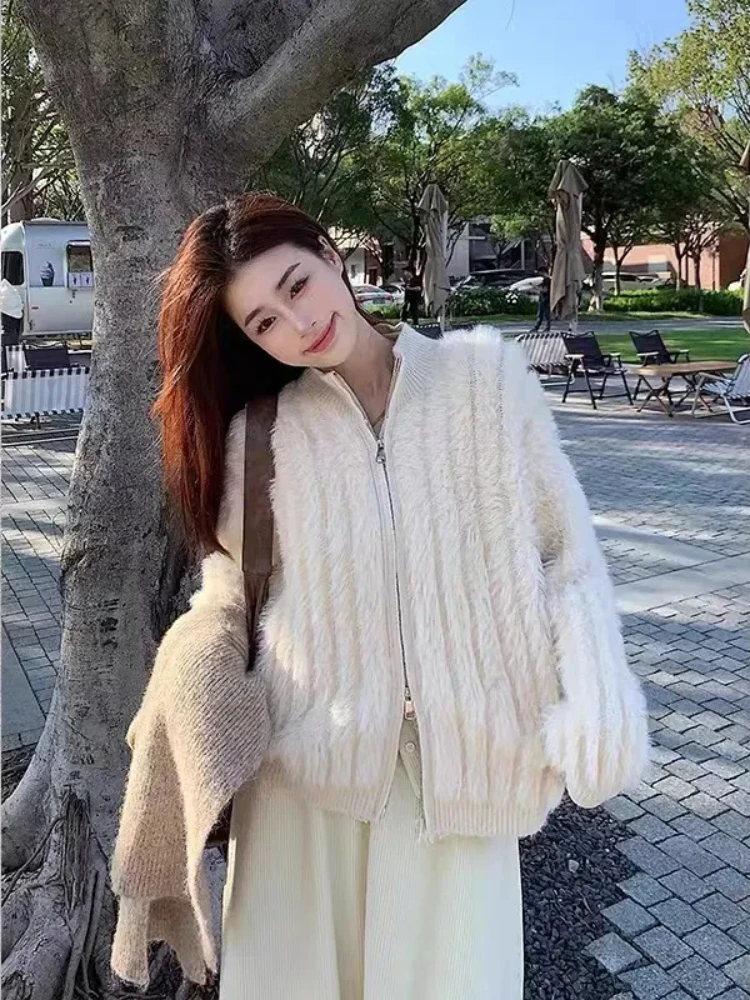 2025 New Autumn and Winter Style Faux Mink Fur Jacket, Women's Knitted Warm and Thick Outer Cold Resistant Cardigan Coat