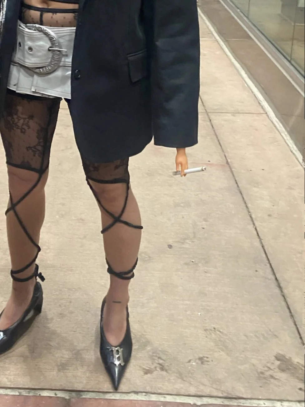 

Ballet Sle Lace Flower Vine Embroidery Tights with Ribbon Tie Five-Quarter Length Base Layer Pants Pure Desire Thin Material