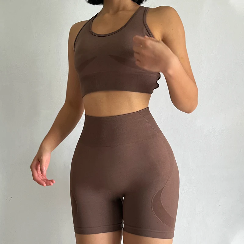 Pfirsichfarbenes Damen-Set mit High-Waist-Shorts und BH, Po-Lifting-Fitness-Set, geraffter Rücken, Yoga-Anzug, eng anliegend für Lauf- und Trainingsübungen – Detail 15