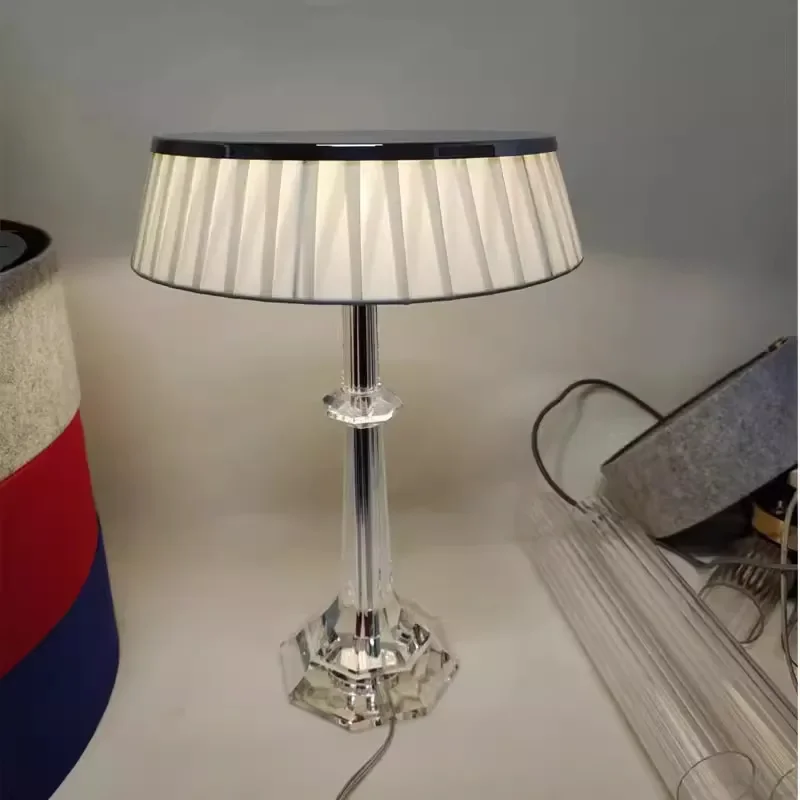 Nordic Crystal Desk Lamp Creative Bedside Light Luxury European Style Bedroom Decor Romantic Household Ornament Modern Table