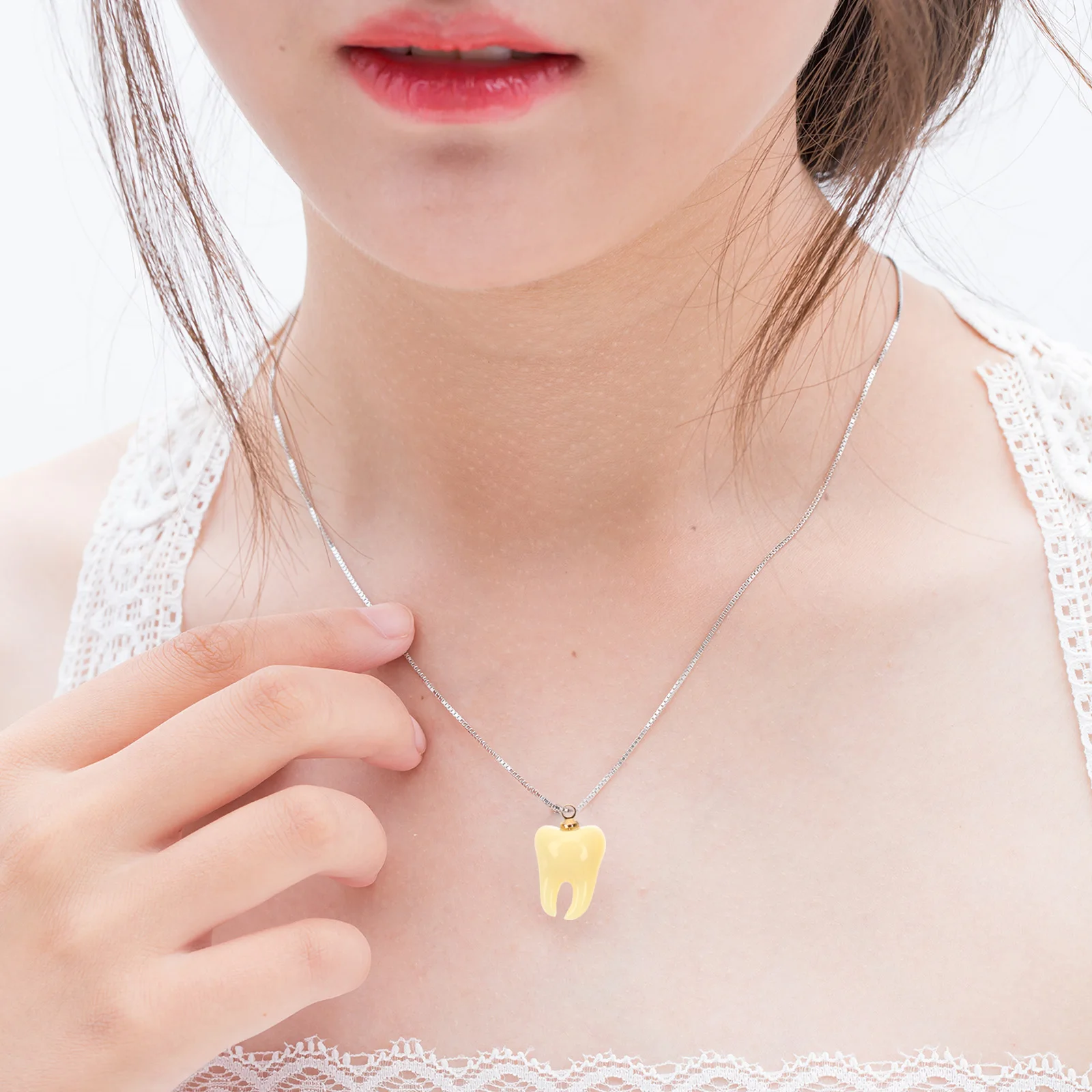 

5pcs Teeth Pendant Accessories Jewelry Necklace Charms for DIY Projects Resin Material Smooth Edge Long Lasting Safe Creative