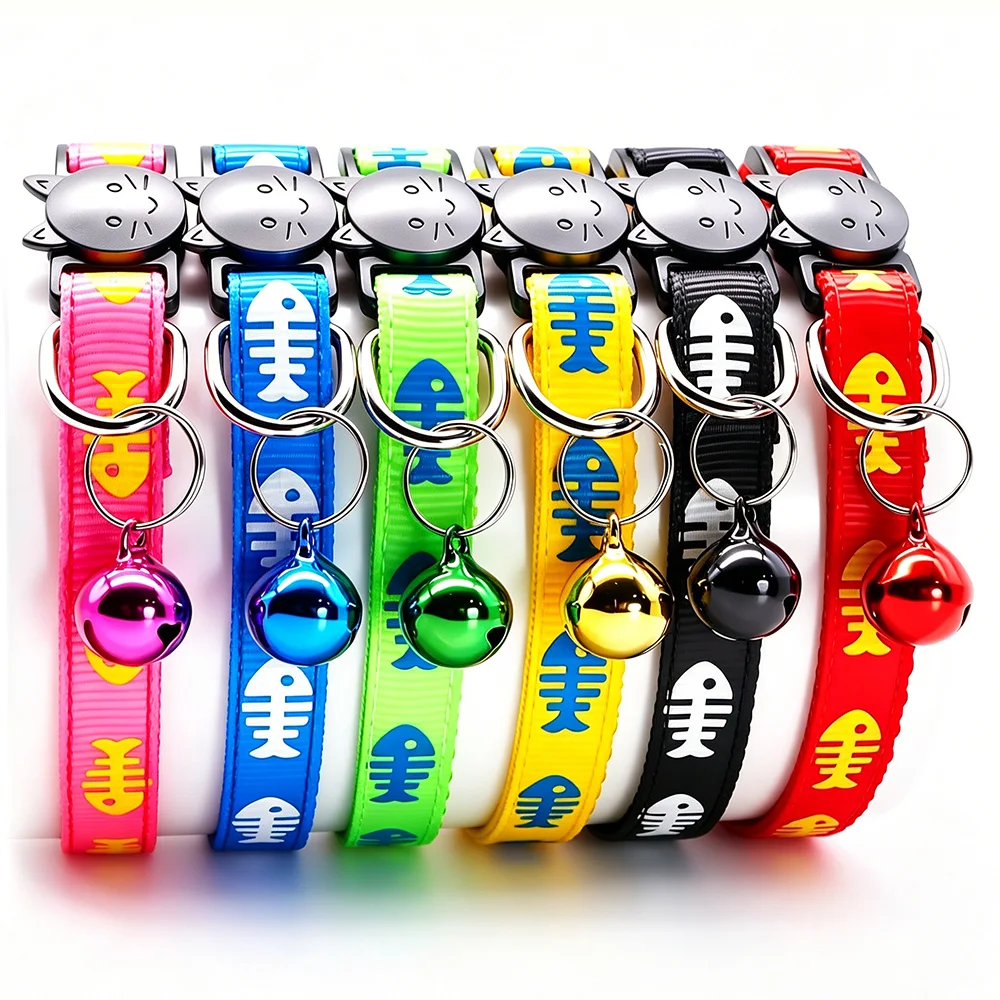 Cat Collar With Silicone AirTags Holder & Bell Safety Breakaway Buckle Pet Collar For Cat/Puppy Lightweight Adjustable Anti-lost