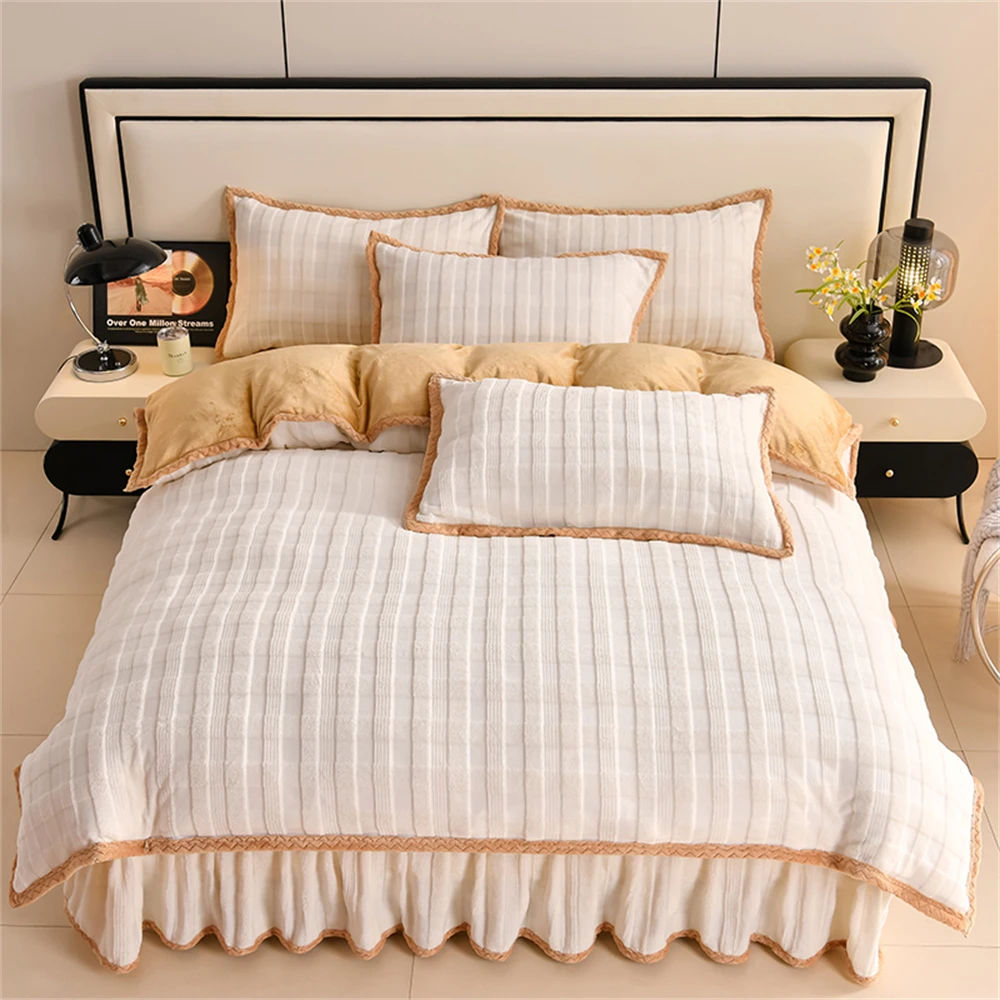 Bed Skirt Milk Velvet Four Piece Set Bed Sheet Quilt Cover Autumn Winter Thickened Carved Milk Velvet Bedding Set Bedroom Decor