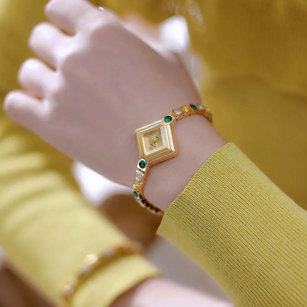 ساعة نسائية أنيقة ذات جودة بسيطة سوار فضي وردي ساعة يد مربعة الشكل ساعات كوارتز موضة فستان للسيدات هدايا جديدة