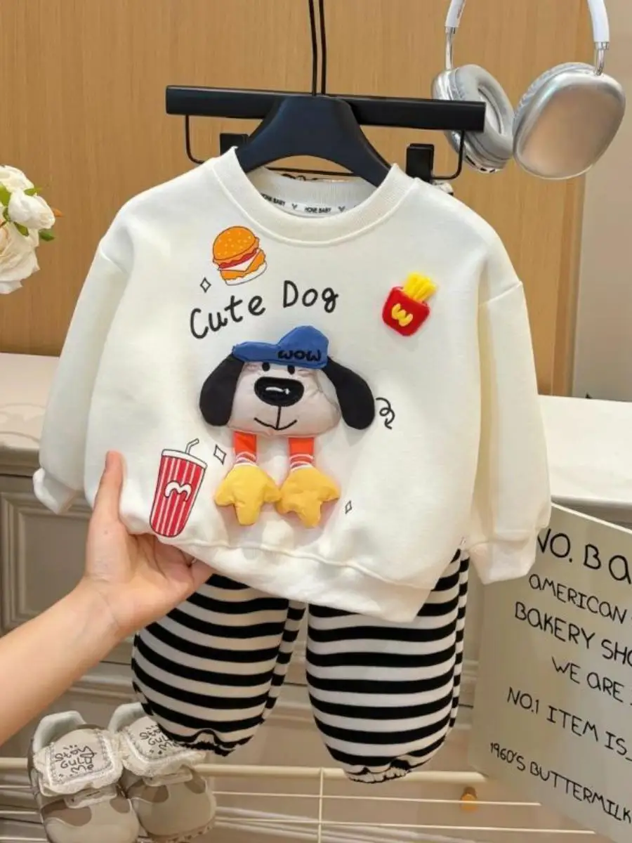 Luźna koszulka dla chłopców z nadrukiem kreskówkowym, jesienna, modna, koreańska, uniwersalna, codzienna bluzka dla dzieci.