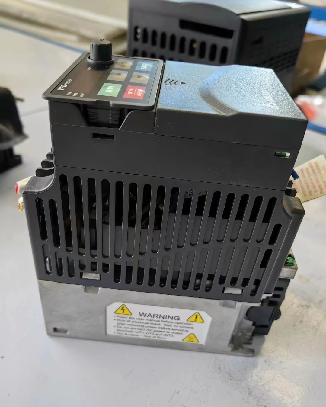 VFD015EL43A Used inverter 1.5kW 380V operating function OK