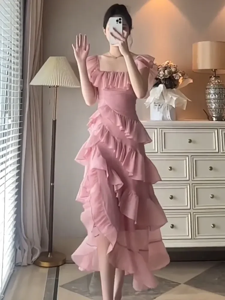 

2025 New Irregular Square Collar Ruffled Dress for Women with Slim Waist Slim Cake Skirt Temperament Long Skirt