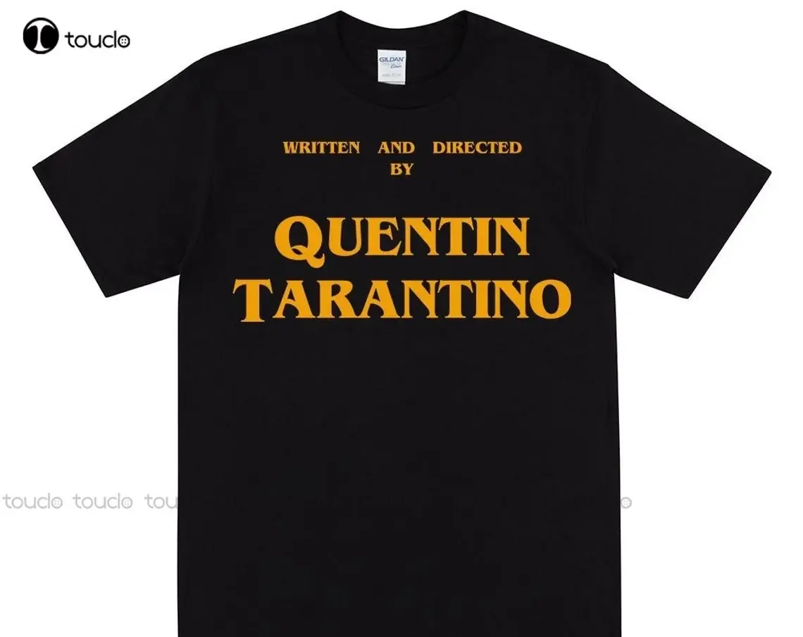 クエンティンタランティーノヴィンテージTシャツ,クレジットで書かれた90年代の外観,ミニマリストの映画クレジット,レトロなタンブラースタイルのプリントTシャツ,カスタムギフト