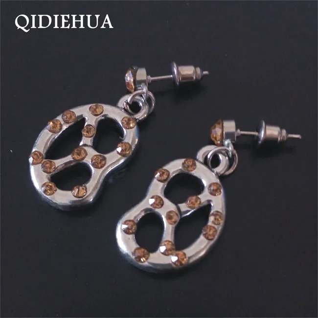 Simple Fashion Antique Silver Color Mini Pretzel Rhinestone Earrings for Women Oktoberfest Party Drop Earrings Jewelry Wholesale