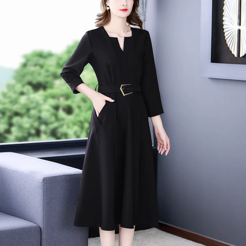 Robe mi-longue Hepburn noire pour femme, robe de bureau vintage, batterie élégante, monochromatique, décontracté, fête, éducatif, coréen, dame, printemps, automne, 2024