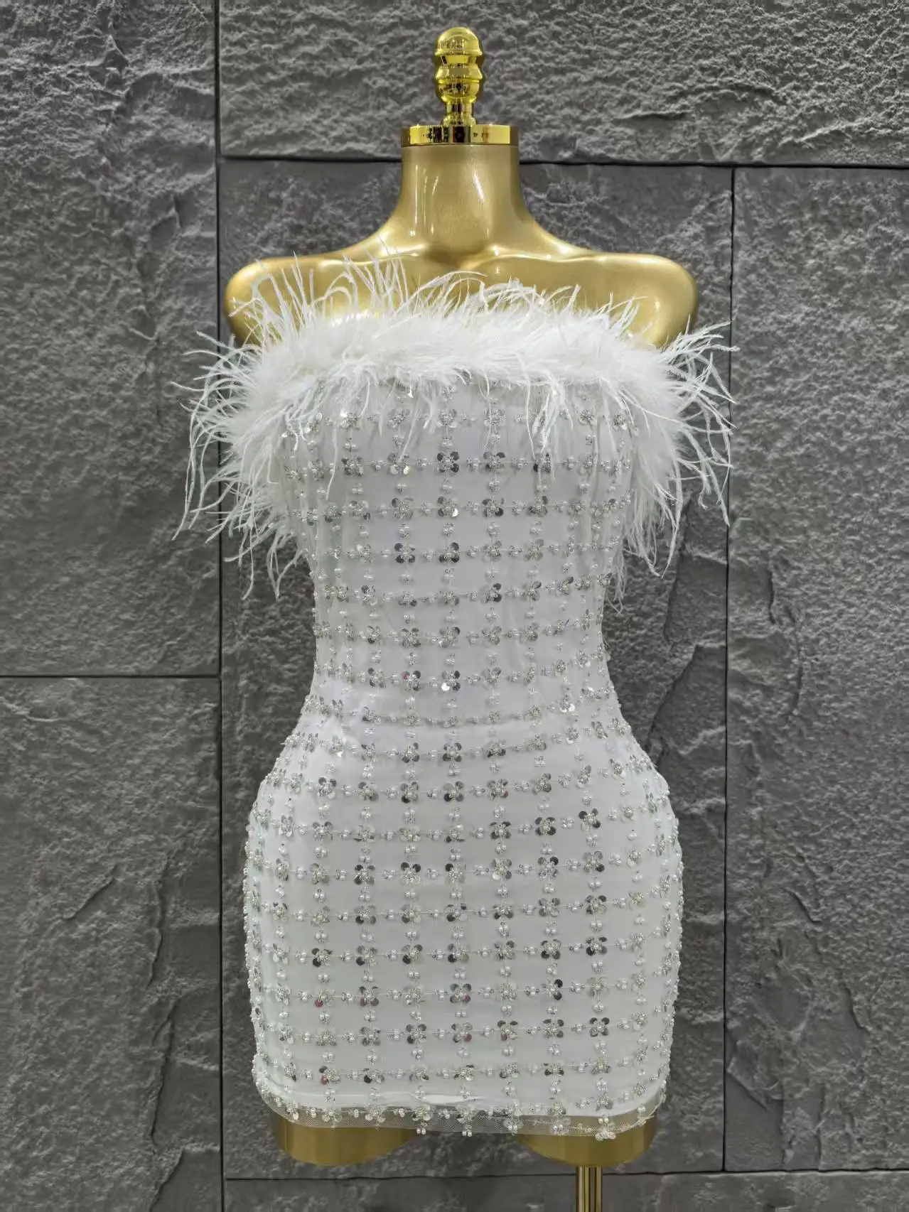 white-color-women-sexy-strapless-shinning-sequins-feathers-bodycon-mini-dress-celebrate-nightclub-party-birthday-vacation-outfit