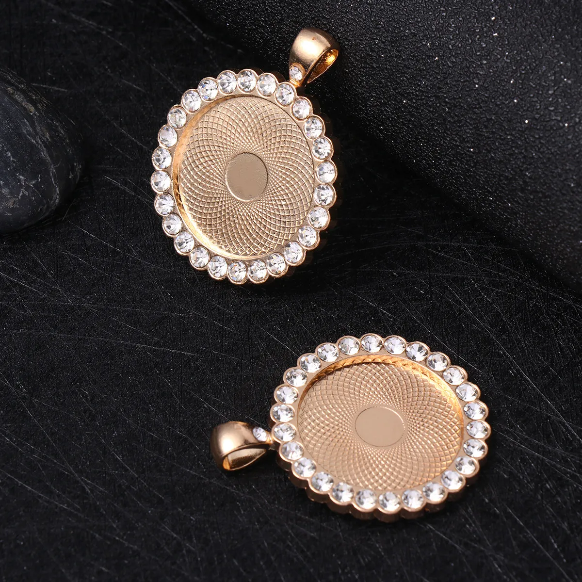 

12Pcs Round Gemstone Pendant Parts Rhinestone Alloy Jewelry Accessories DIY Necklace Pendant Craft Supplies Shining Glossy