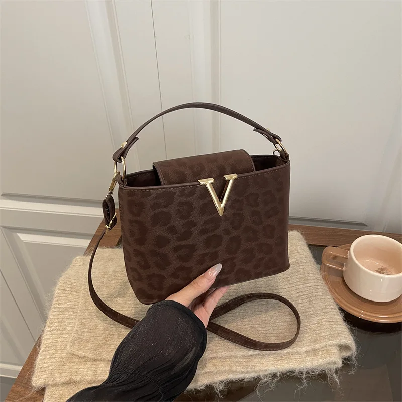 Leoparden-Eimer-Umhängetaschen für Damen, modische Damenhandtaschen als Geschenk, lässige Umhängetaschen für den täglichen Gebrauch