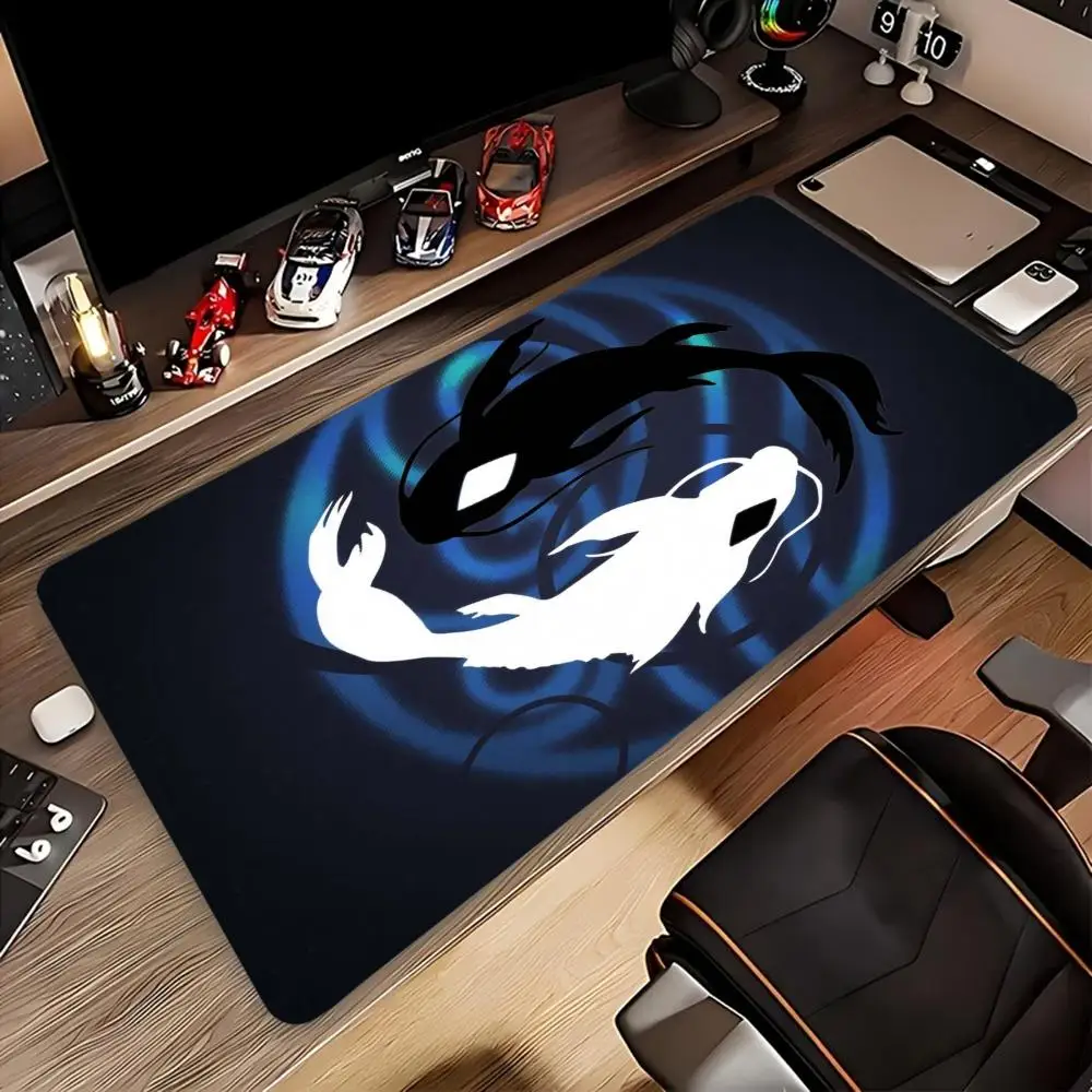 

Black and White Big Fish Design Gaming Mouse Pad, Rubber Non-slip Desktop Pad, Stitched Edges, Perfect for Office and Gaming