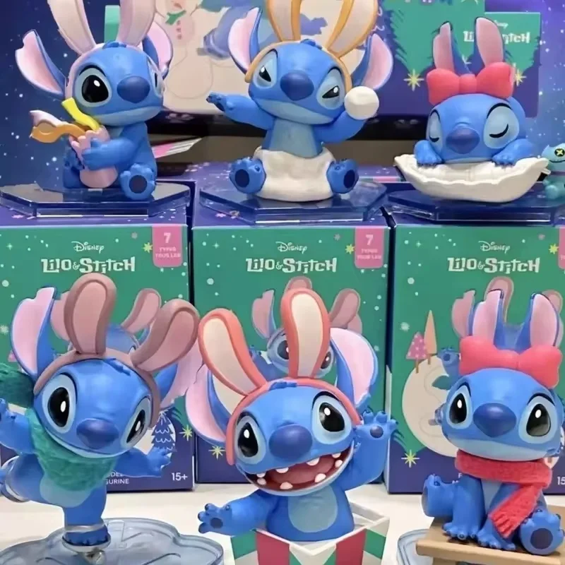 

Подлинная серия Miniso Lilo & Stitch кролик зимняя история ПВХ орнамент Модель Детская Игрушка Аниме периферийный Рождественский подарок