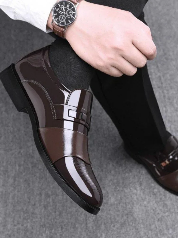 2023Classic Men Dress Shoes Slip on Black Leather Shoes for Men Plus Size Point Toe Business Casual Men Formal Shoes for Wedding