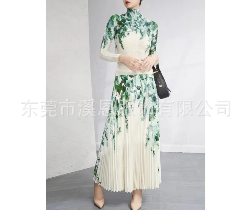 Stylish temperament printed long sleeved top+pleated skirt two-piece set